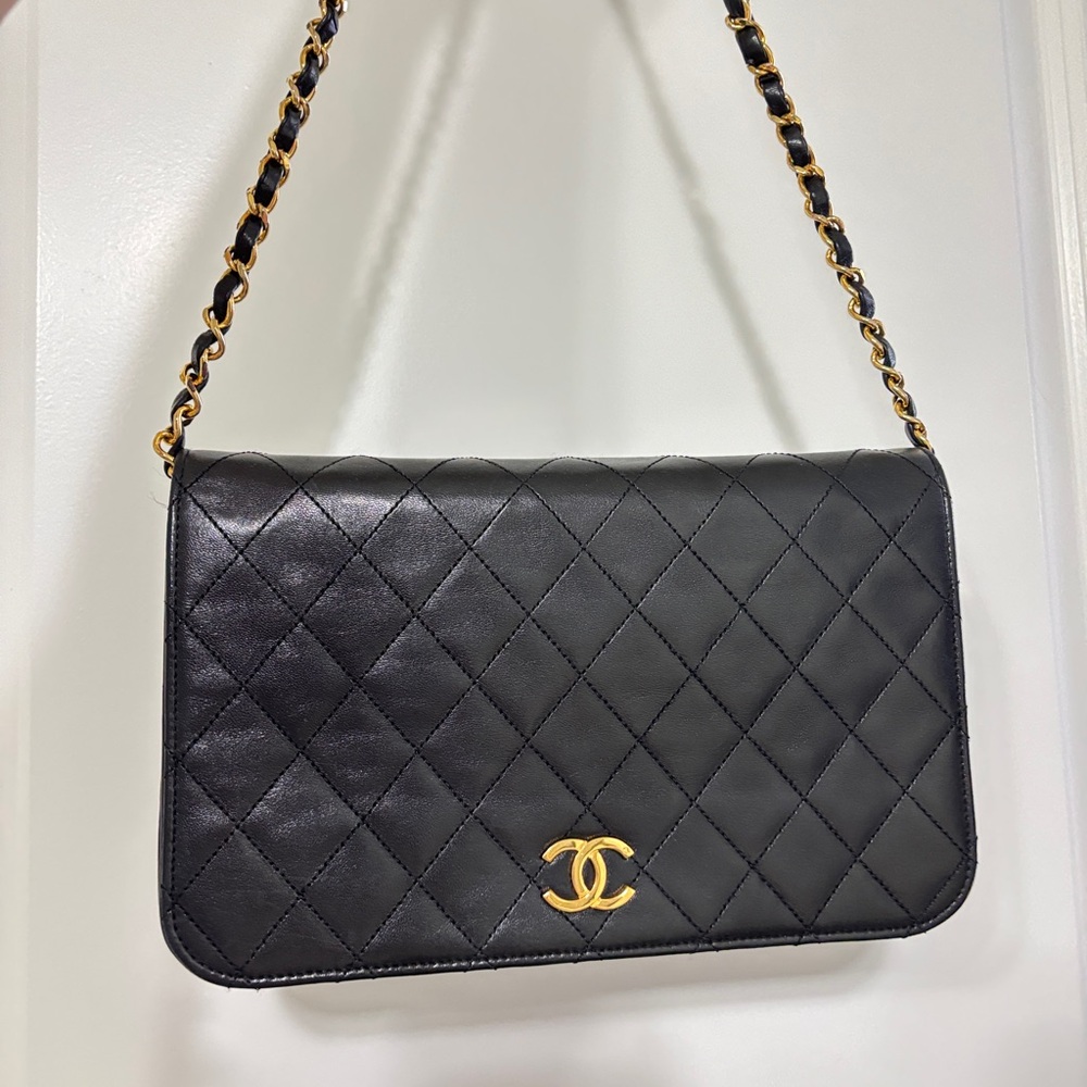 Vintage Chanel Lambskin Single Flap Shoulder Bag